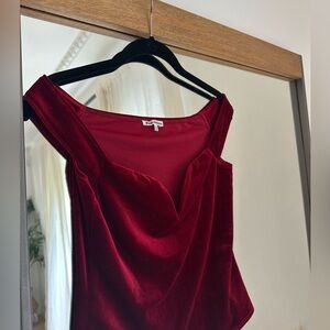 REFORMATION velvet top - XS